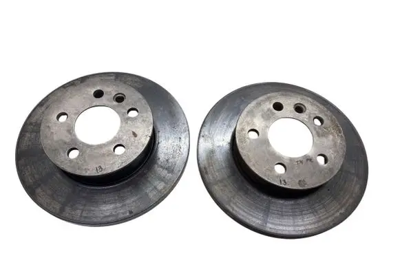 Volkswagen Multivan T4 Front brake disc
