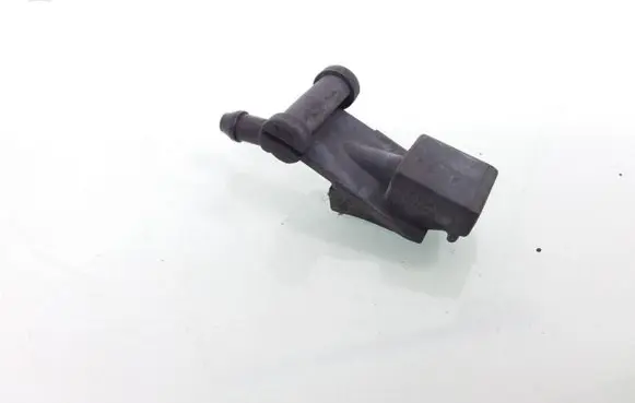Volkswagen PASSAT B5 Windshield washer spray nozzle 3B0955985C