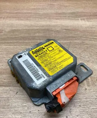 Renault Megane I Airbag control unit/module 7700414090G 550347500
