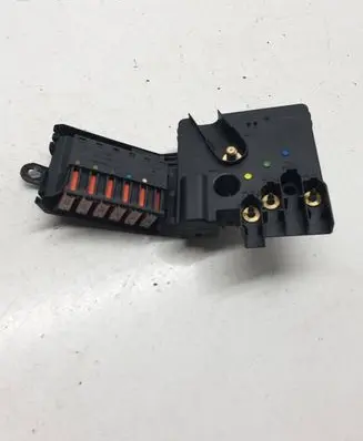 Mercedes-Benz CLS C219 Fuse module 2119820402