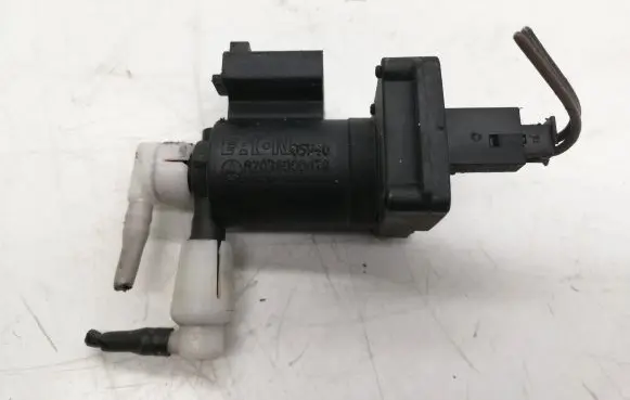 Mercedes-Benz C W203 Turbo solenoid valve 2038000178