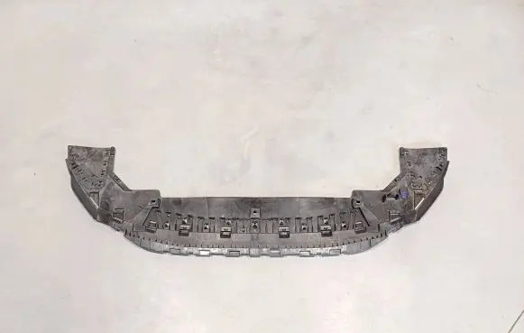 Front bumper skid plate/under tray