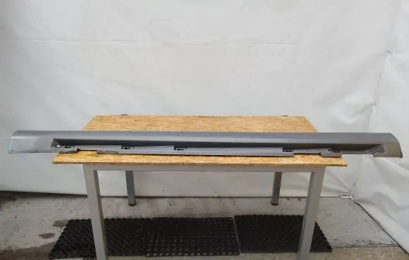Foot area side trim