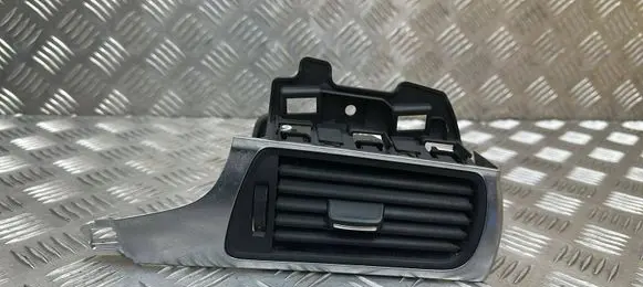 Audi A6 S6 C7 4G Dashboard side air vent grill/cover trim 4G2820902