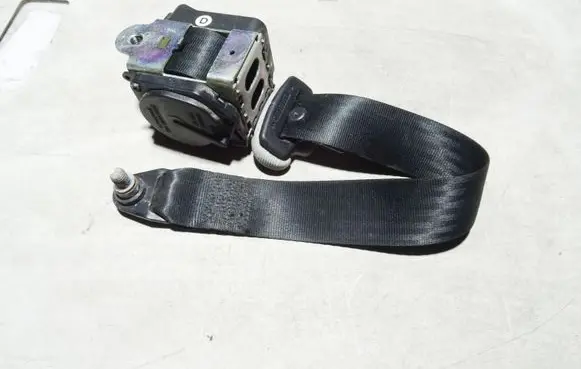 Alfa Romeo 156 Rear seatbelt 049059