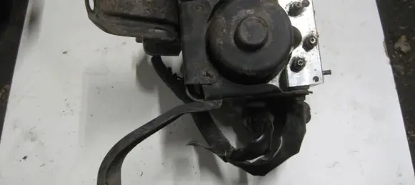Lexus RX 300 ABS Pump 4451048010