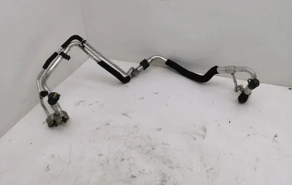 Volvo XC60 Air conditioning (A/C) pipe/hose 31332070