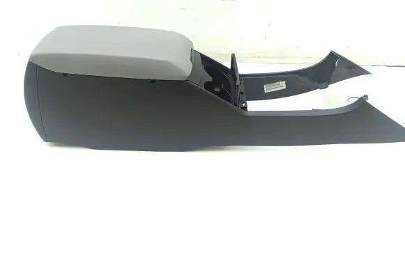 Chrysler 300 - 300C Armrest 1GD841DBAD LEC00001Y4P 1057250TRM