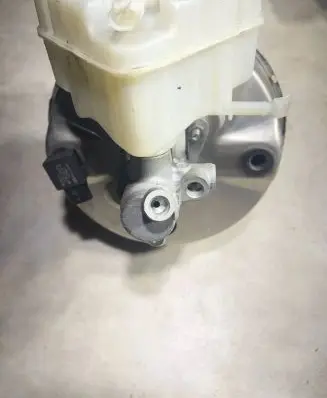 Mercedes-Benz S W222 Brake booster A2224300330 03785718014