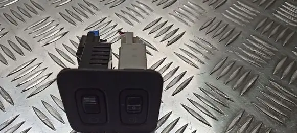 Mitsubishi Lancer Light relay 