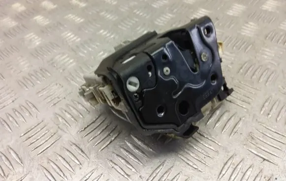 Audi A6 S6 C7 4G Front door lock 8J2837015C