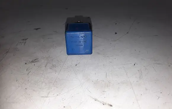 Volvo S70 V70 V70 XC Other relay V23134J52X367 9494448