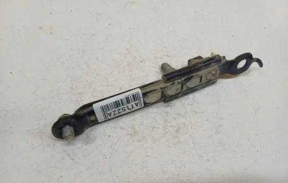 Toyota Auris 150 Seat belt adjustment rail