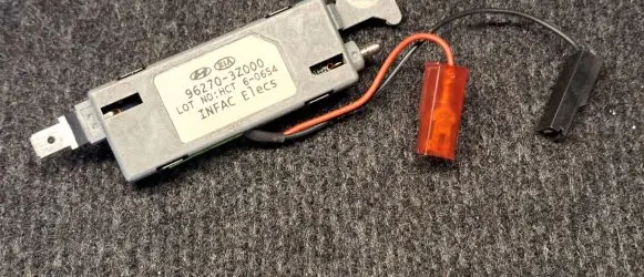 Hyundai i40 Antenna control unit 96270-3Z000