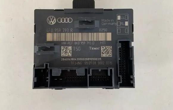 Audi Q7 4L Door control unit/module 4F0959793R 8K0959793D