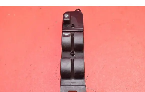 Mitsubishi Outlander Electric window control switch MR502231