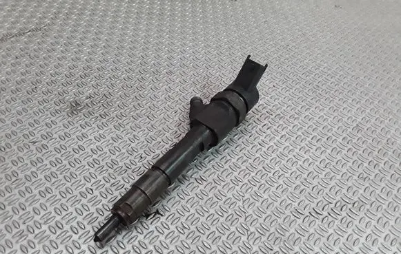 Mitsubishi Space Star Fuel injector 0445110021 7700111014