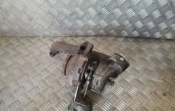 Volkswagen PASSAT B6 Turbo 03G253014N