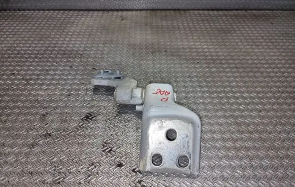 Peugeot Partner Rear door lower hinge