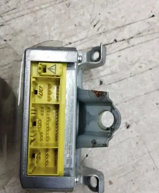 Toyota Hilux (N140, N150, N160, N170) Airbag control unit/module 8917035110