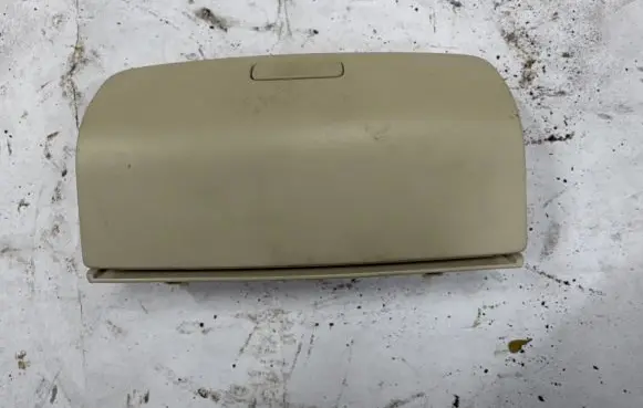 Volkswagen PASSAT CC Other interior part 1K0868837
