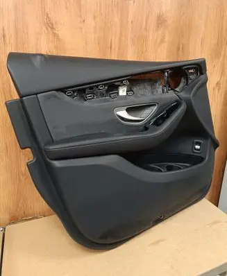Mercedes-Benz GLC C253 Front door card panel trim A2537207703