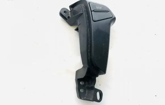 Toyota Avensis T250 Steering wheel buttons/switches 75b596