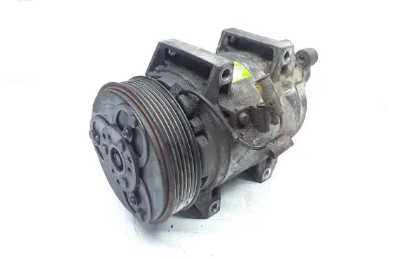 Volvo XC70 Air conditioning (A/C) compressor (pump) 8708581