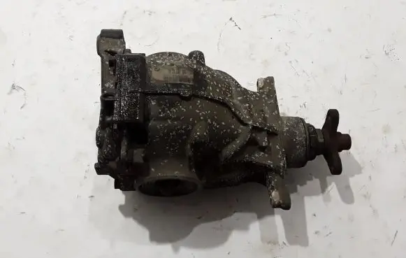 BMW 6 F12 F13 Rear differential 7630832