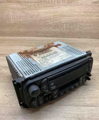 Jeep Grand Cherokee (WJ) Radio/CD/DVD/GPS head unit P04858543AD