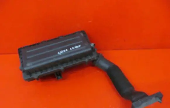 Seat Ibiza III (6L) Air filter box 036129611CD 6Q0129618K