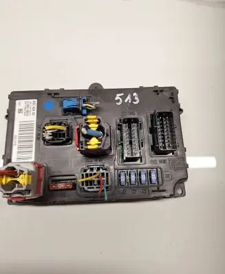 Peugeot 407 Fuse module BSCA0400 S120017001H 9656148180
