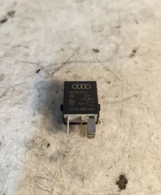 Audi A6 C7 Other relay 4H0951253C