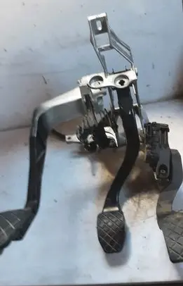 Skoda Superb B5 (3U) Pedal assembly 8D1721523J