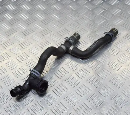 Audi A4 S4 B9 8W Engine coolant pipe/hose 8W0819334R