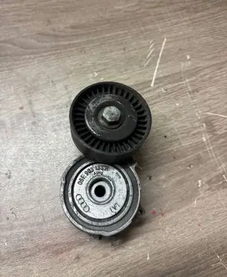Audi A6 C7 Alternator belt tensioner 06E903133