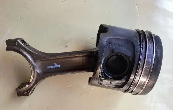BMW 5 E60 E61 Piston with connecting rod 0840BB