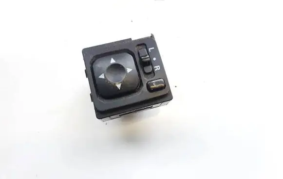 Mitsubishi Grandis Wing mirror switch 183569