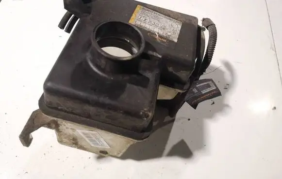 Hyundai Getz Windshield washer fluid reservoir/tank 986101c001 98610-1c001