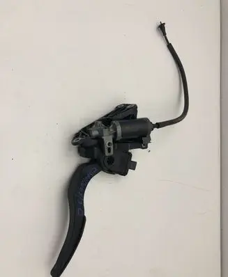 Chrysler 300 - 300C Accelerator throttle pedal 04861716AA