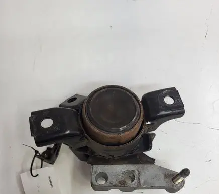 Lexus NX Engine mount bracket G8290043