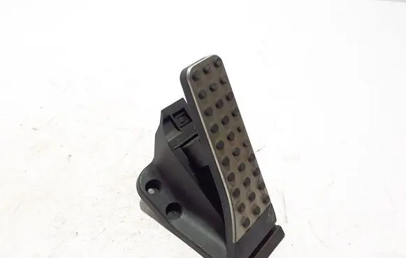 Mercedes-Benz S W223 Accelerator throttle pedal A2233000100