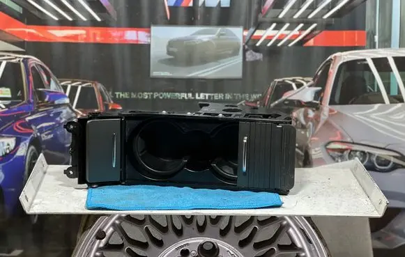 Land Rover Range Rover Sport L320 Cup holder front CH32061A78-AA