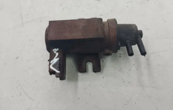 Ford Kuga I Vacuum valve 6G909E882