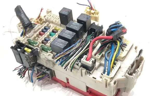 Mitsubishi Outlander Fuse box set MR530918