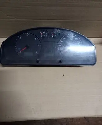 Volkswagen Transporter - Caravelle T5 Speedometer (instrument cluster) 7H0920851S