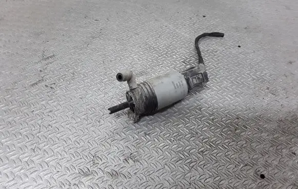 BMW 5 E60 E61 Windscreen/windshield washer pump 67126934159