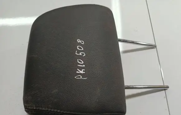 Chevrolet Epica Front seat headrest 