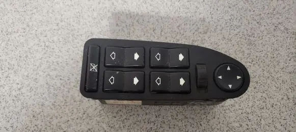 BMW 5 E39 Electric window control switch 6904306