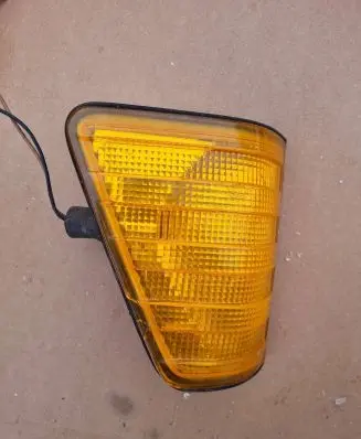 Mercedes-Benz 208 308 Front indicator light